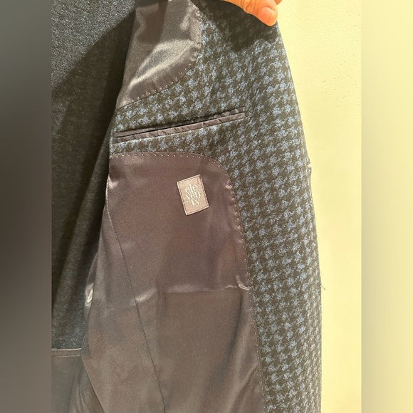Men's Eleventy navy and black houndstooth blazer, made in Italy. Size 52 - Picture 3 of 8